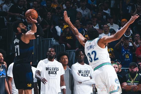 开云体育中心：里德两双 森林狼大胜独行侠