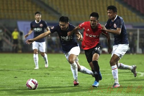 开云体育APP下载：2020中甲专刊： 第二十四期《北京人和决策失误致连降两级》